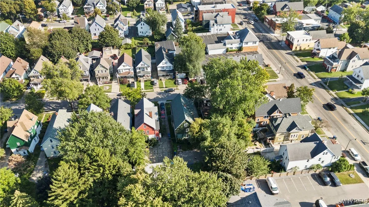 18 Sage Avenue, Buffalo, New York 14210, Buffalo, New York 14210, 6 Bedrooms Bedrooms, ,2 BathroomsBathrooms,Residential,For Sale,18 Sage Avenue, Buffalo, New York 14210,0,B1638579