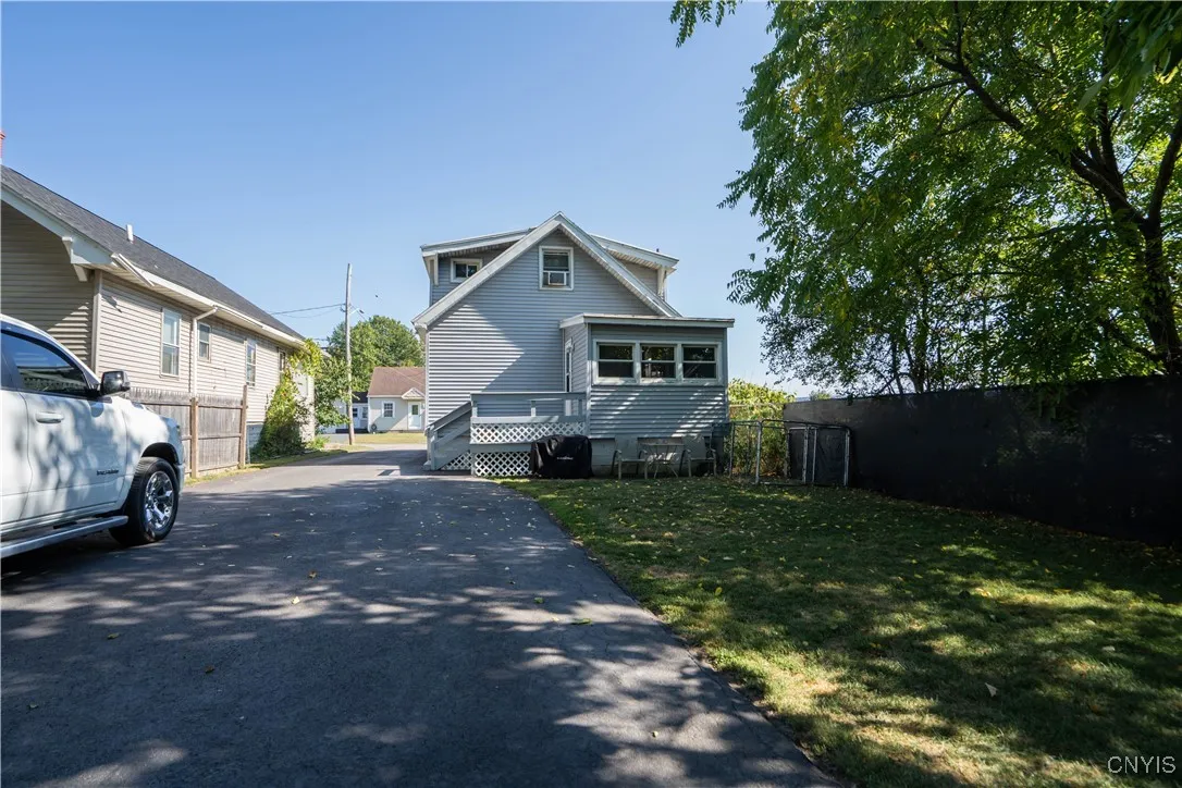 108 Wells Place, Utica, New York 13502, Utica, New York 13502, 2 Bedrooms Bedrooms, 8 Rooms Rooms,1 BathroomBathrooms,Residential,For Sale,108 Wells Place, Utica, New York 13502,0,S1639314