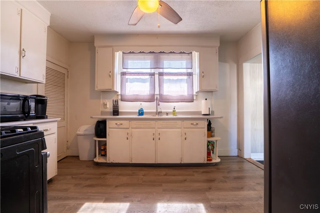 108 Wells Place, Utica, New York 13502, Utica, New York 13502, 2 Bedrooms Bedrooms, 8 Rooms Rooms,1 BathroomBathrooms,Residential,For Sale,108 Wells Place, Utica, New York 13502,0,S1639314