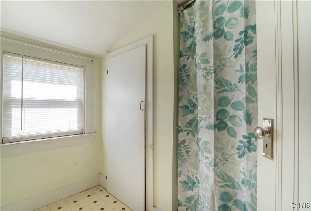 108 Wells Place, Utica, New York 13502, Utica, New York 13502, 2 Bedrooms Bedrooms, 8 Rooms Rooms,1 BathroomBathrooms,Residential,For Sale,108 Wells Place, Utica, New York 13502,0,S1639314