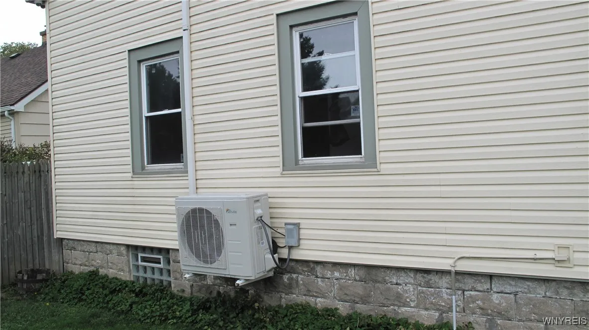 324 Ideal Street, Buffalo, New York 14206, Buffalo, New York 14206, 4 Bedrooms Bedrooms, 7 Rooms Rooms,2 BathroomsBathrooms,Residential,Closed,324 Ideal Street, Buffalo, New York 14206,0,B1638996