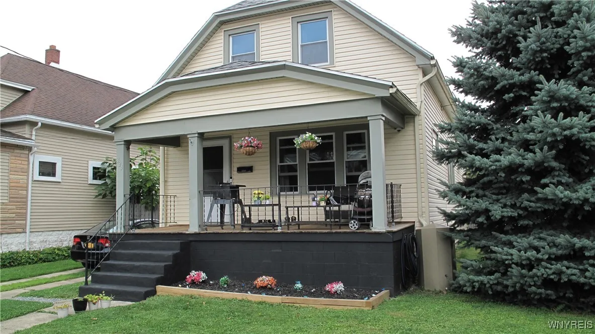 324 Ideal Street, Buffalo, New York 14206, Buffalo, New York 14206, 4 Bedrooms Bedrooms, 7 Rooms Rooms,2 BathroomsBathrooms,Residential,Closed,324 Ideal Street, Buffalo, New York 14206,0,B1638996