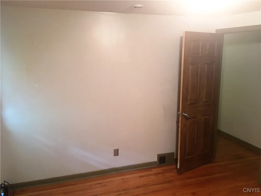 285 Fellows Avenue, Syracuse, New York 13210, Syracuse, New York 13210, 3 Bedrooms Bedrooms, 4 Rooms Rooms,1 BathroomBathrooms,Residential Lease,Closed,285 Fellows Avenue, Syracuse, New York 13210,0,S1639352