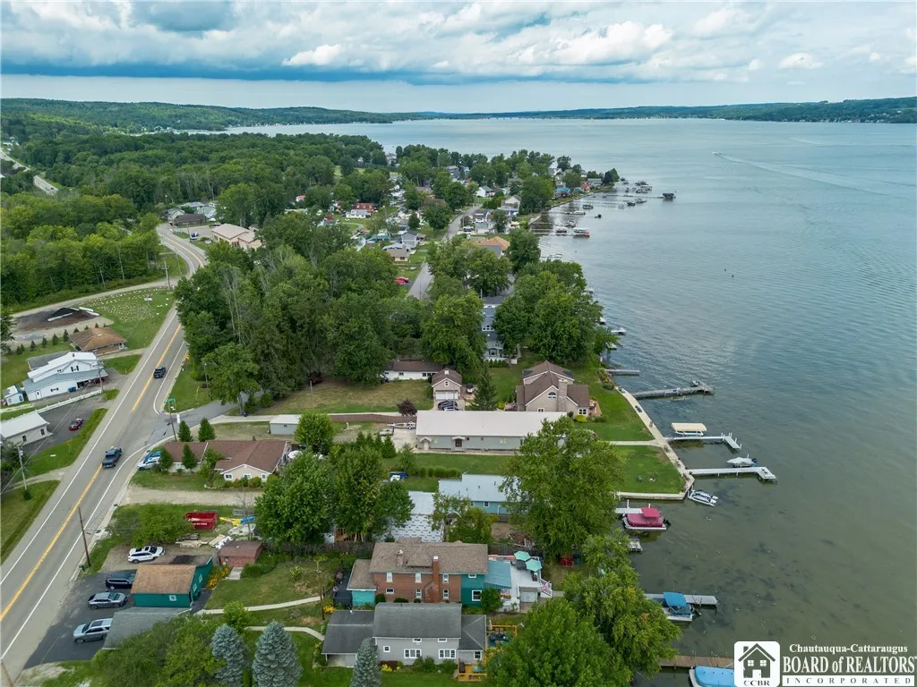 Brick house (second up from bottom of picture)