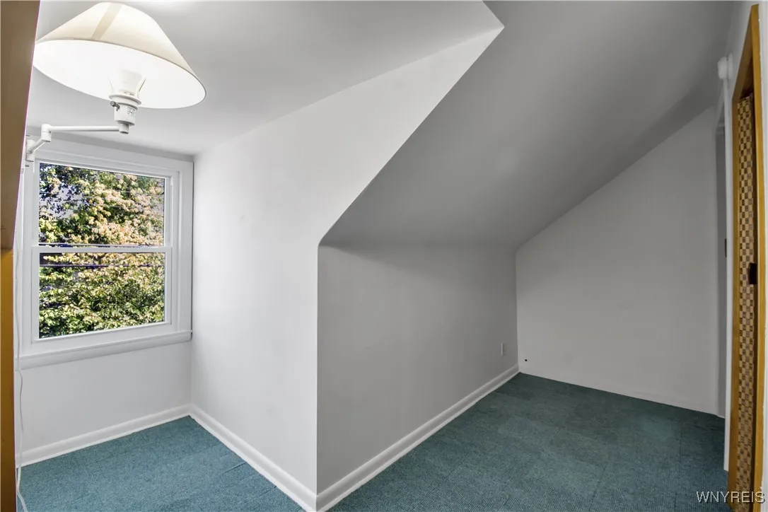 2nd floor flex space