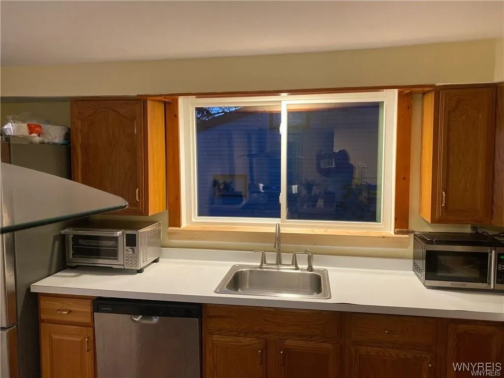 3633 Dartmouth Street, Hamburg, New York 14075, Hamburg, New York 14075, 3 Bedrooms Bedrooms, 6 Rooms Rooms,1 BathroomBathrooms,Residential,For Sale,3633 Dartmouth Street, Hamburg, New York 14075,0,B1639348