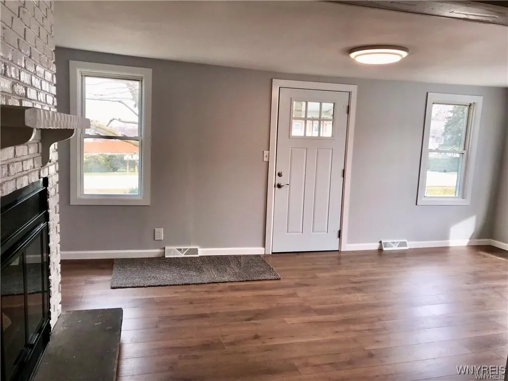 3633 Dartmouth Street, Hamburg, New York 14075, Hamburg, New York 14075, 3 Bedrooms Bedrooms, 6 Rooms Rooms,1 BathroomBathrooms,Residential,For Sale,3633 Dartmouth Street, Hamburg, New York 14075,0,B1639348