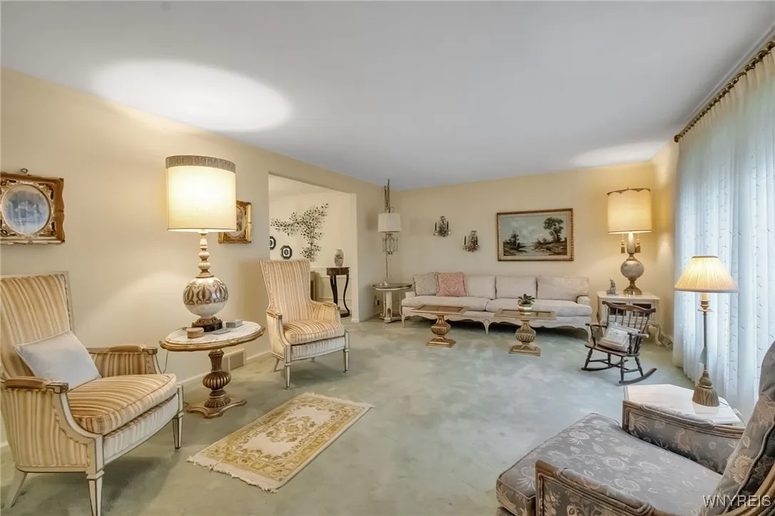 31 Shadow Wood Dr Drive, Amherst, New York 14051, Amherst, New York 14051, 3 Bedrooms Bedrooms, 7 Rooms Rooms,2 BathroomsBathrooms,Residential,For Sale,31 Shadow Wood Dr Drive, Amherst, New York 14051,0,B1639379