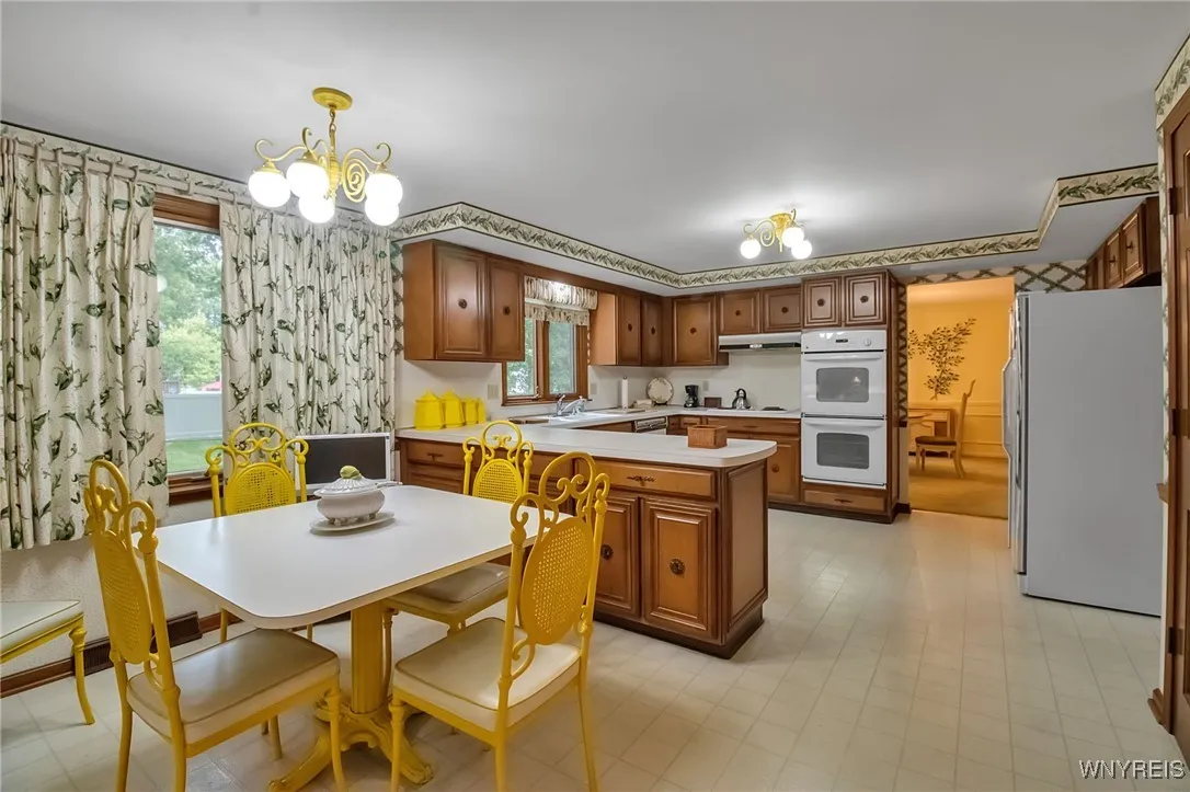 31 Shadow Wood Dr Drive, Amherst, New York 14051, Amherst, New York 14051, 3 Bedrooms Bedrooms, 7 Rooms Rooms,2 BathroomsBathrooms,Residential,For Sale,31 Shadow Wood Dr Drive, Amherst, New York 14051,0,B1639379