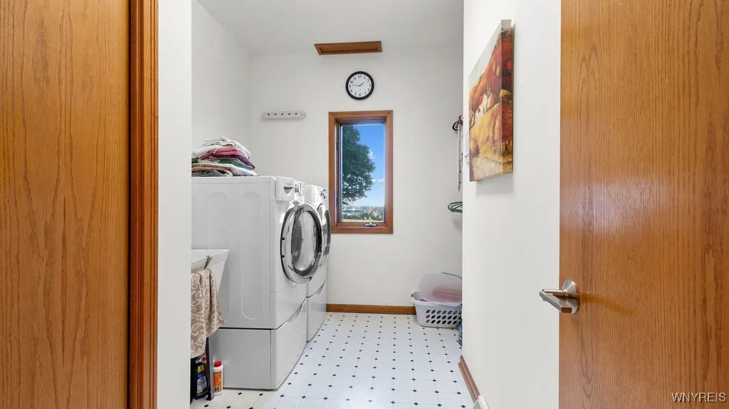 4892 Eastbrooke Place, Clarence, New York 14221, Clarence, New York 14221, 4 Bedrooms Bedrooms, 10 Rooms Rooms,3 BathroomsBathrooms,Residential,For Sale,4892 Eastbrooke Place, Clarence, New York 14221,0,B1639016