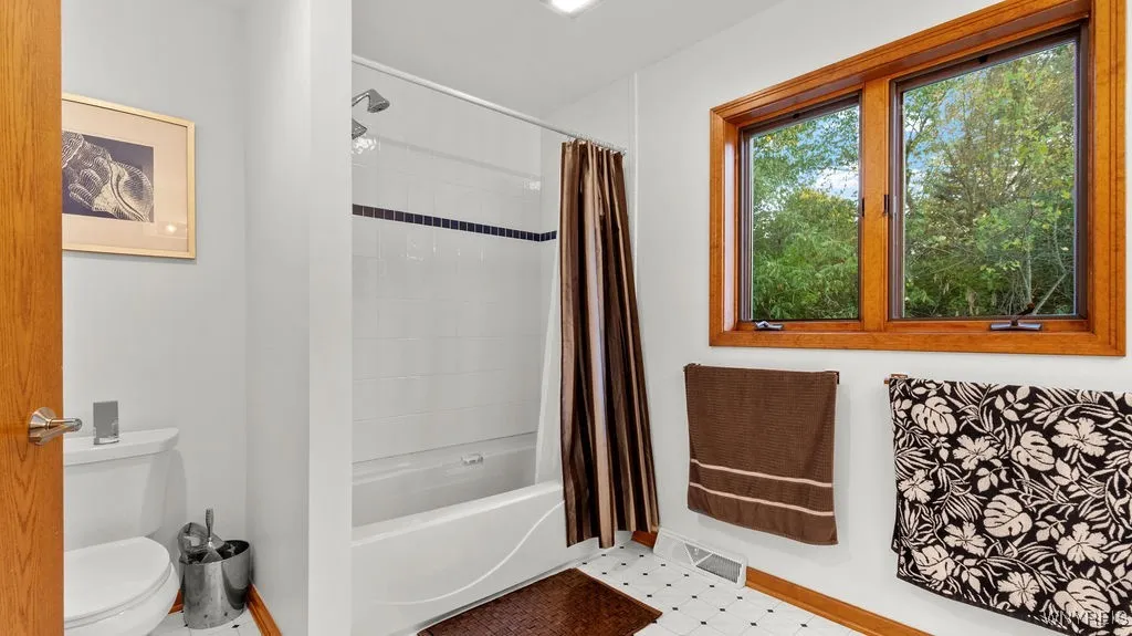 4892 Eastbrooke Place, Clarence, New York 14221, Clarence, New York 14221, 4 Bedrooms Bedrooms, 10 Rooms Rooms,3 BathroomsBathrooms,Residential,For Sale,4892 Eastbrooke Place, Clarence, New York 14221,0,B1639016