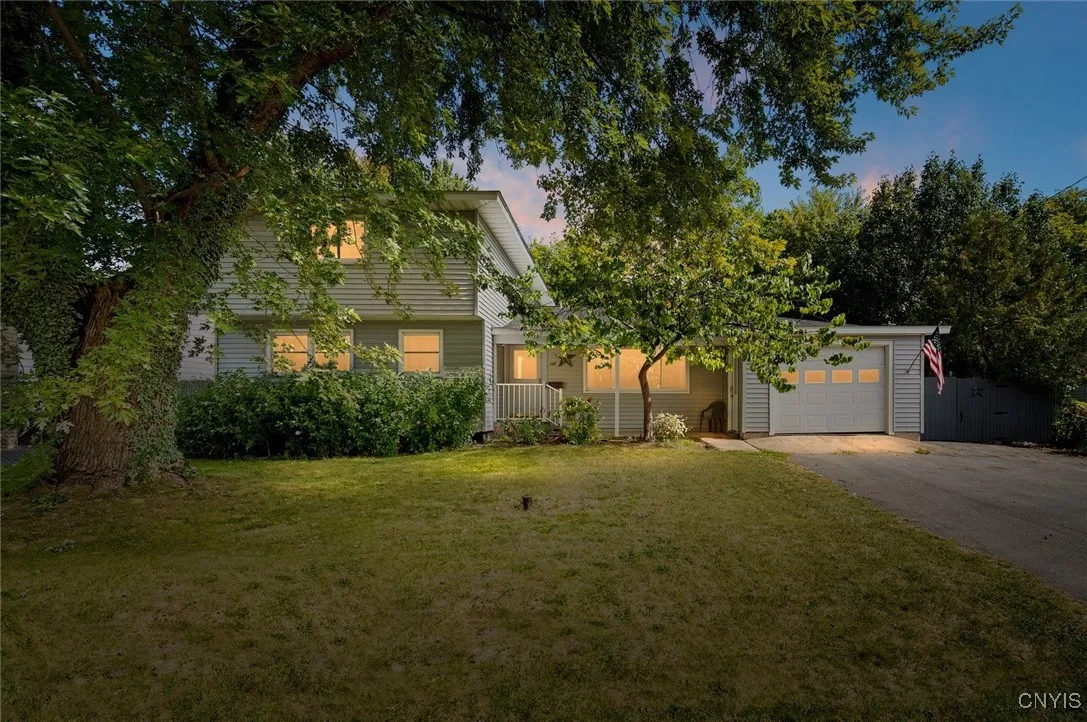 734 Taft Avenue, Dewitt, New York 13206, De Witt, New York 13206, 4 Bedrooms Bedrooms, 8 Rooms Rooms,2 BathroomsBathrooms,Residential,Closed,734 Taft Avenue, Dewitt, New York 13206,0,S1639216