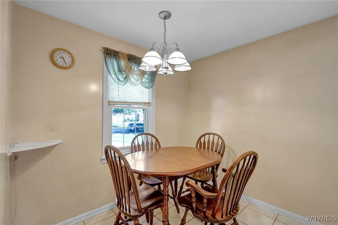 111 Paramount Parkway, Tonawanda, New York 14223, Tonawanda, New York 14223, 3 Bedrooms Bedrooms, 6 Rooms Rooms,1 BathroomBathrooms,Residential,Closed,111 Paramount Parkway, Tonawanda, New York 14223,0,B1638617