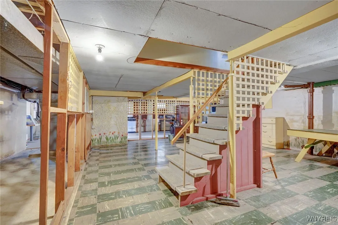 111 Paramount Parkway, Tonawanda, New York 14223, Tonawanda, New York 14223, 3 Bedrooms Bedrooms, 6 Rooms Rooms,1 BathroomBathrooms,Residential,Closed,111 Paramount Parkway, Tonawanda, New York 14223,0,B1638617