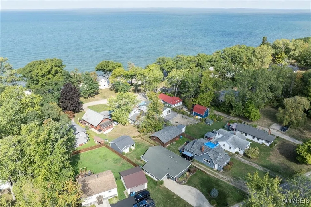 9364 Lake Shore Road, Evans, New York 14006, Evans, New York 14006, 2 Bedrooms Bedrooms, 4 Rooms Rooms,2 BathroomsBathrooms,Residential,Closed,9364 Lake Shore Road, Evans, New York 14006,0,B1639431