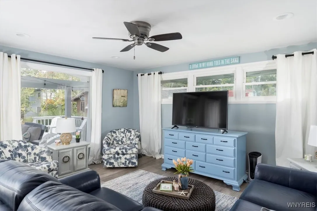 9364 Lake Shore Road, Evans, New York 14006, Evans, New York 14006, 2 Bedrooms Bedrooms, 4 Rooms Rooms,2 BathroomsBathrooms,Residential,Closed,9364 Lake Shore Road, Evans, New York 14006,0,B1639431