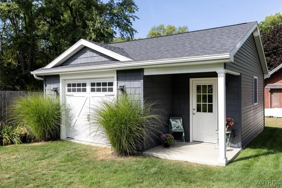 9364 Lake Shore Road, Evans, New York 14006, Evans, New York 14006, 2 Bedrooms Bedrooms, 4 Rooms Rooms,2 BathroomsBathrooms,Residential,Closed,9364 Lake Shore Road, Evans, New York 14006,0,B1639431