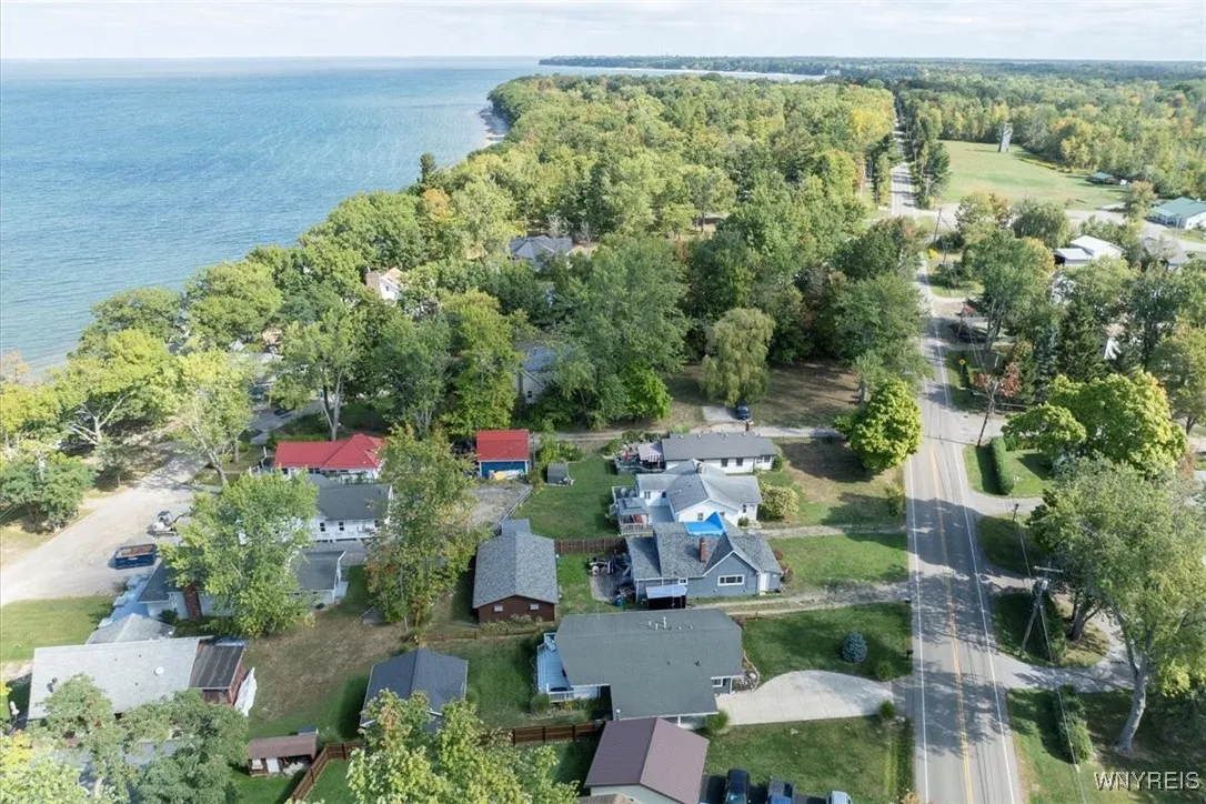 9364 Lake Shore Road, Evans, New York 14006, Evans, New York 14006, 2 Bedrooms Bedrooms, 4 Rooms Rooms,2 BathroomsBathrooms,Residential,Closed,9364 Lake Shore Road, Evans, New York 14006,0,B1639431