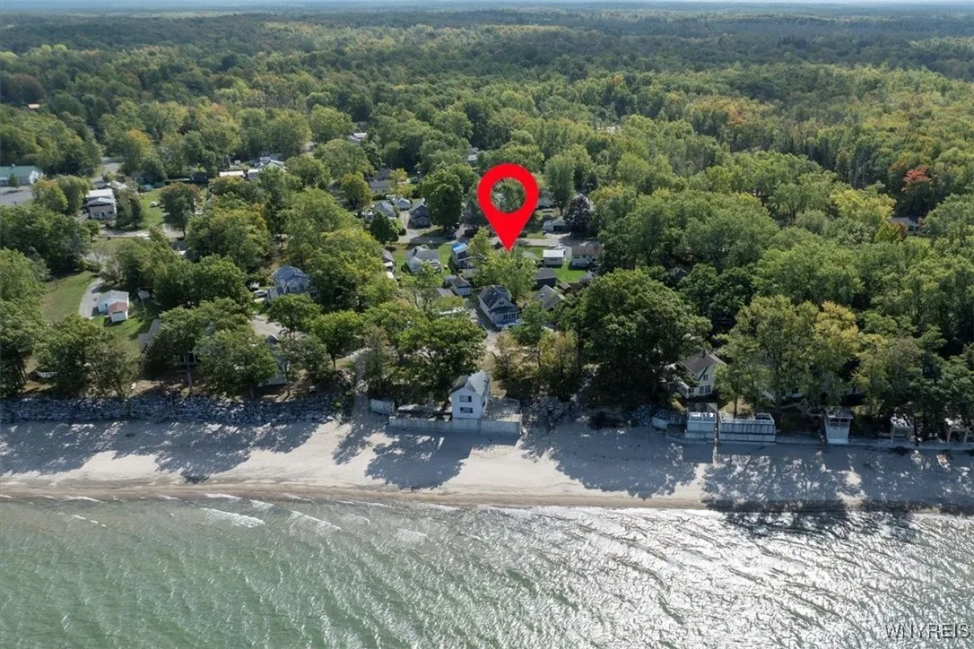 9364 Lake Shore Road, Evans, New York 14006, Evans, New York 14006, 2 Bedrooms Bedrooms, 4 Rooms Rooms,2 BathroomsBathrooms,Residential,Closed,9364 Lake Shore Road, Evans, New York 14006,0,B1639431