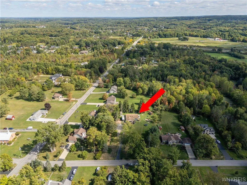 5531 Draudt Road, Orchard Park, New York 14127, Orchard Park, New York 14127, 3 Bedrooms Bedrooms, 9 Rooms Rooms,1 BathroomBathrooms,Residential,For Sale,5531 Draudt Road, Orchard Park, New York 14127,0,B1639407