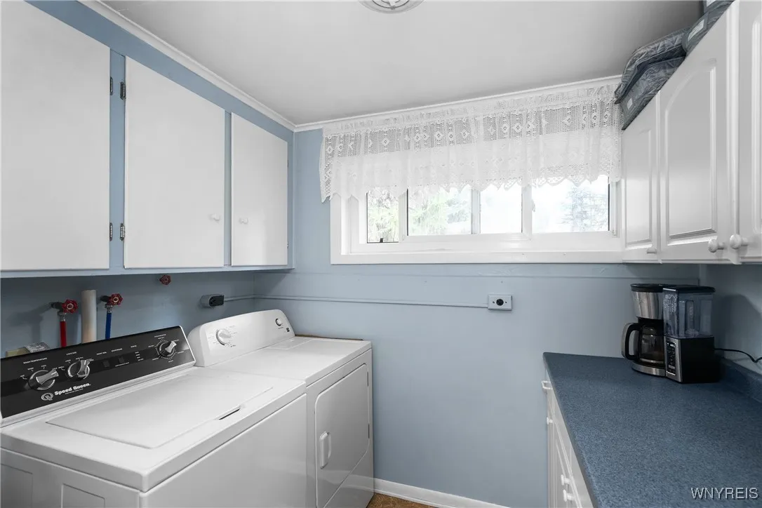 5531 Draudt Road, Orchard Park, New York 14127, Orchard Park, New York 14127, 3 Bedrooms Bedrooms, 9 Rooms Rooms,1 BathroomBathrooms,Residential,For Sale,5531 Draudt Road, Orchard Park, New York 14127,0,B1639407