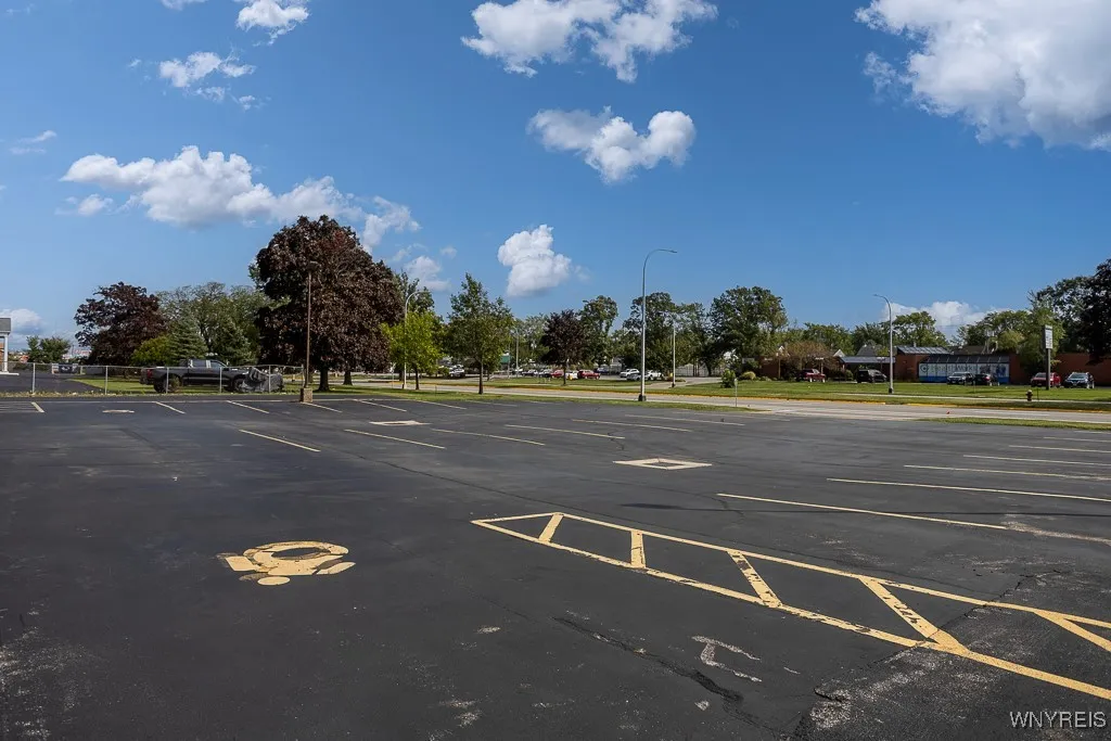 2084 Sheridan Drive, Tonawanda, New York 14223, Tonawanda, New York 14223, ,Commercial Sale,For Sale,2084 Sheridan Drive, Tonawanda, New York 14223,0,B1636131