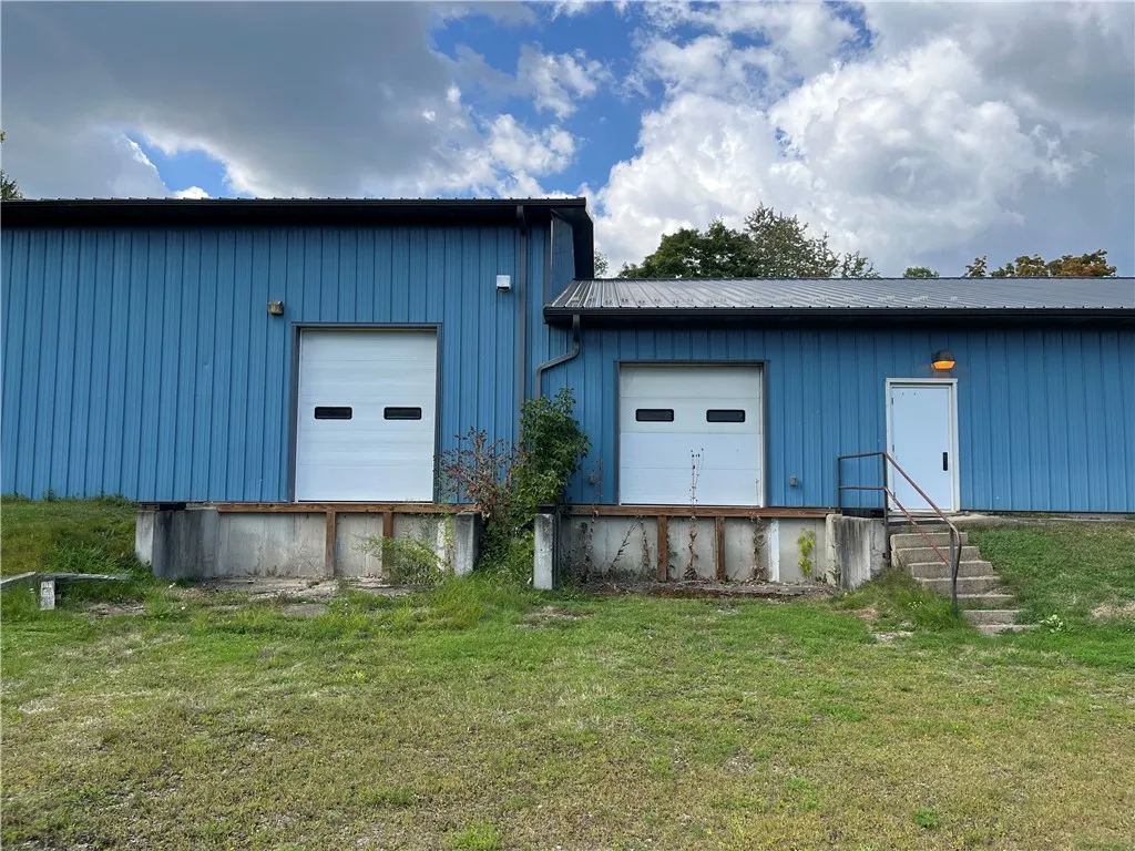 60 Hammond Street, Big Flats, New York 14814, Big Flats, New York 14814, ,Commercial Sale,For Sale,60 Hammond Street, Big Flats, New York 14814,0,R1639485
