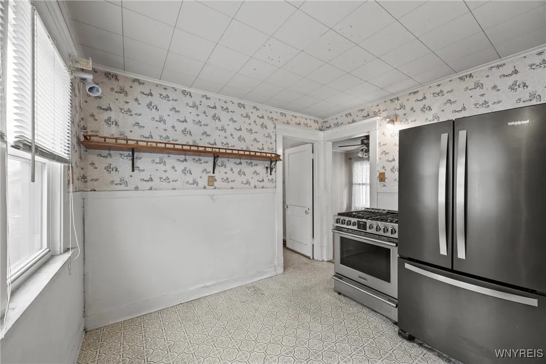 36 Magnolia Street, Lackawanna, New York 14218, Lackawanna, New York 14218, 3 Bedrooms Bedrooms, 7 Rooms Rooms,1 BathroomBathrooms,Residential,For Sale,36 Magnolia Street, Lackawanna, New York 14218,0,B1639430