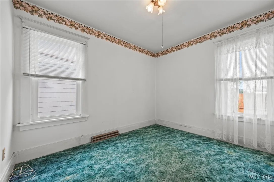 36 Magnolia Street, Lackawanna, New York 14218, Lackawanna, New York 14218, 3 Bedrooms Bedrooms, 7 Rooms Rooms,1 BathroomBathrooms,Residential,For Sale,36 Magnolia Street, Lackawanna, New York 14218,0,B1639430