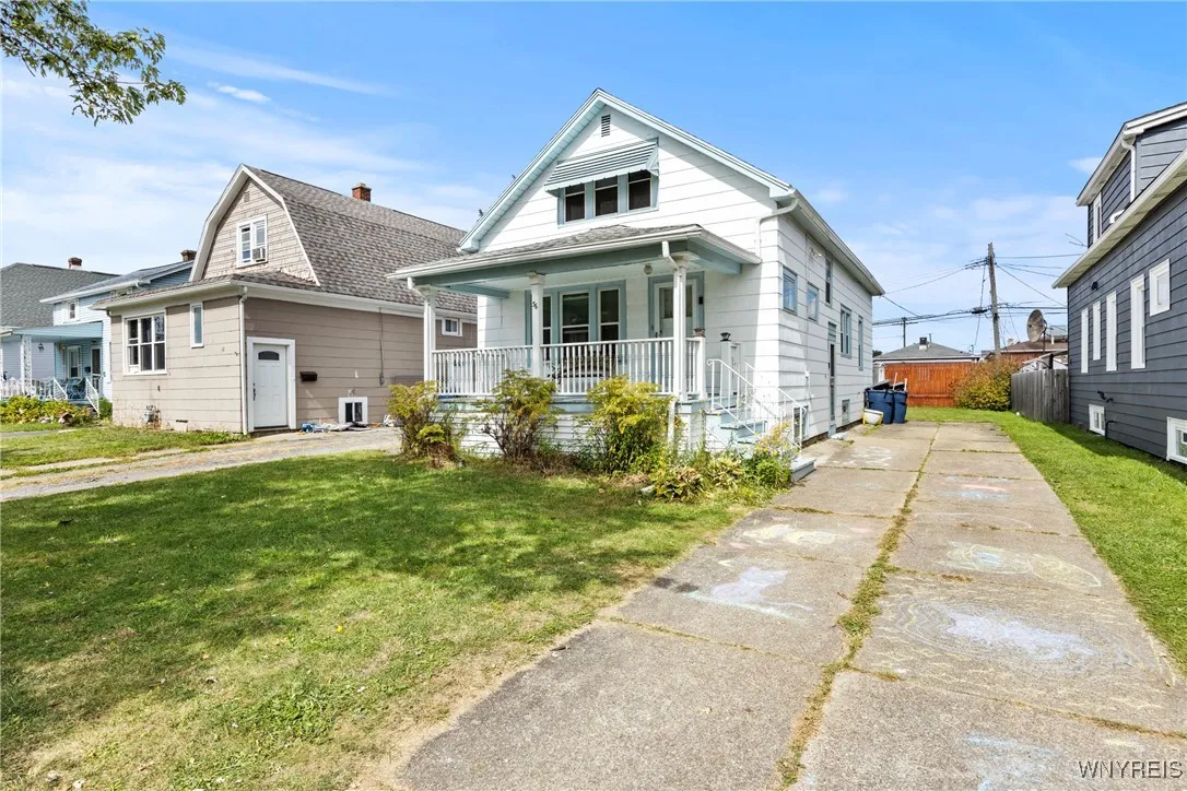 36 Magnolia Street, Lackawanna, New York 14218, Lackawanna, New York 14218, 3 Bedrooms Bedrooms, 7 Rooms Rooms,1 BathroomBathrooms,Residential,For Sale,36 Magnolia Street, Lackawanna, New York 14218,0,B1639430