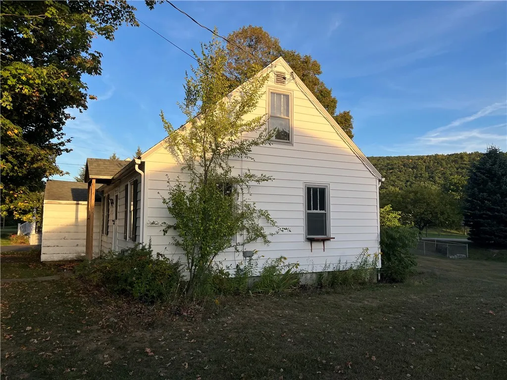 31 South Platt Street, Erwin, New York 14870, Erwin, New York 14870, 3 Bedrooms Bedrooms, 7 Rooms Rooms,1 BathroomBathrooms,Residential,Closed,31 South Platt Street, Erwin, New York 14870,0,R1639494