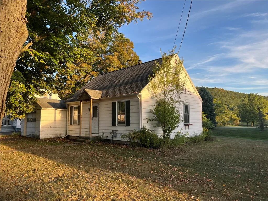 31 South Platt Street, Erwin, New York 14870, Erwin, New York 14870, 3 Bedrooms Bedrooms, 7 Rooms Rooms,1 BathroomBathrooms,Residential,Closed,31 South Platt Street, Erwin, New York 14870,0,R1639494