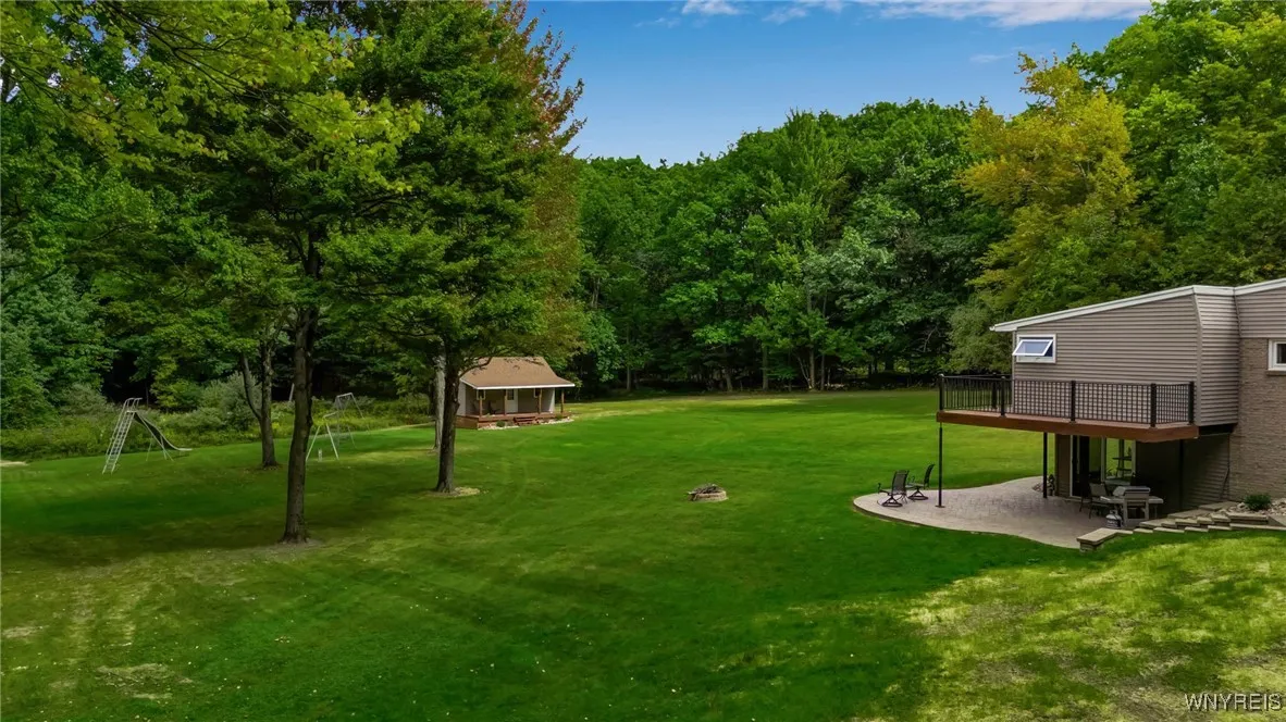 64 Greenmeadow Drive, Orchard Park, New York 14127, Orchard Park, New York 14127, 4 Bedrooms Bedrooms, 10 Rooms Rooms,3 BathroomsBathrooms,Residential,For Sale,64 Greenmeadow Drive, Orchard Park, New York 14127,0,B1639188