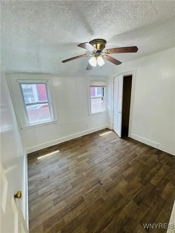 60 Sattler Avenue, Buffalo, New York 14211, Buffalo, New York 14211, 4 Bedrooms Bedrooms, ,2 BathroomsBathrooms,Residential,For Sale,60 Sattler Avenue, Buffalo, New York 14211,0,B1639551