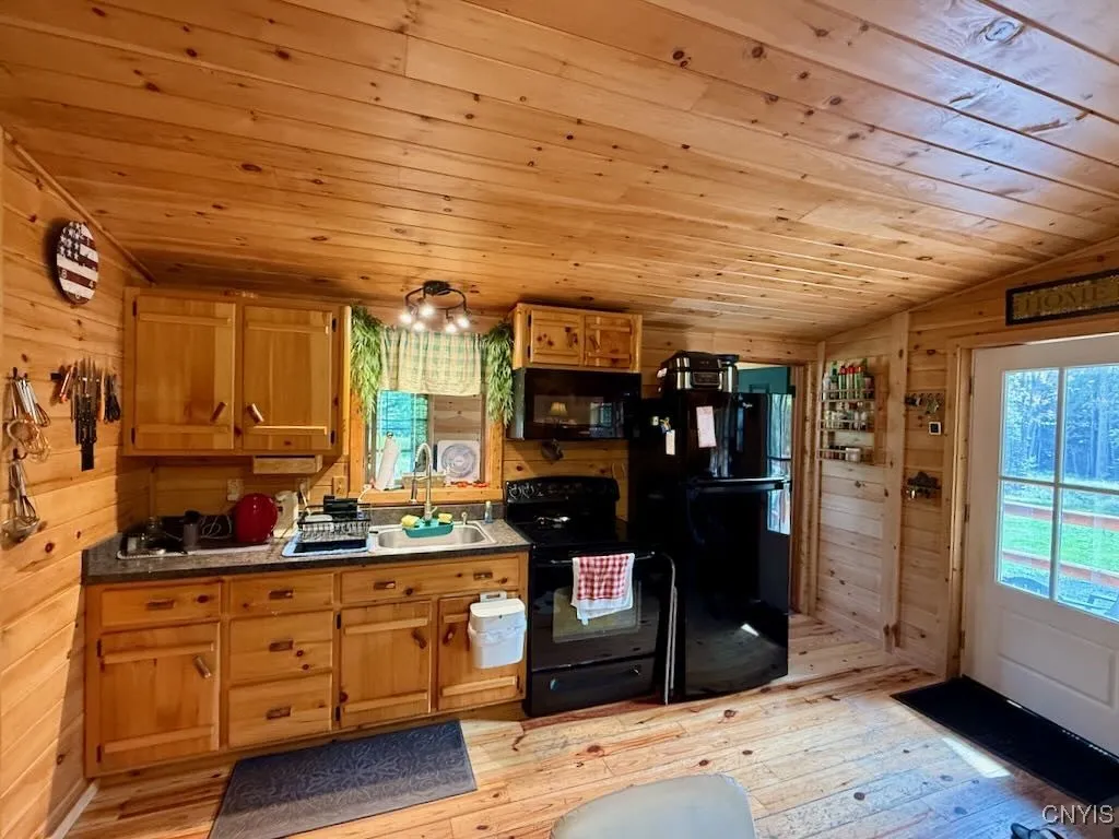 3114 Potter Road, Osceola, New York 13437, Osceola, New York 13437, 2 Bedrooms Bedrooms, 5 Rooms Rooms,2 BathroomsBathrooms,Residential,For Sale,3114 Potter Road, Osceola, New York 13437,0,S1639422