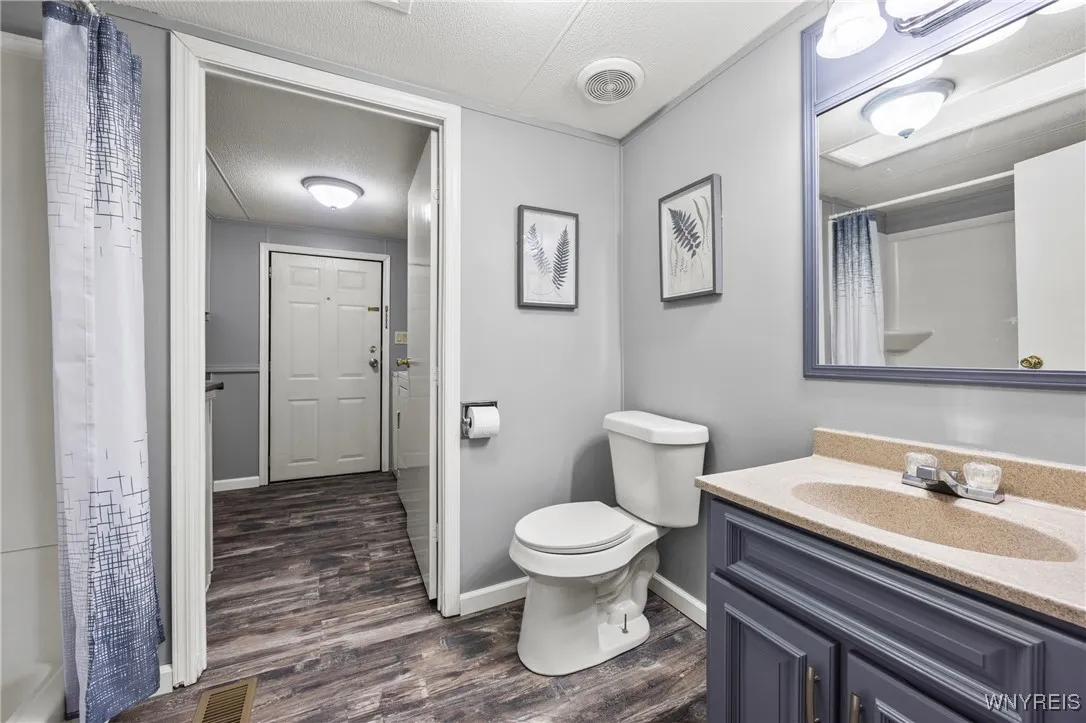 1215 Ridgewood Drive, Lockport Town, New York 1409, Lockport Town, New York 14094, 3 Bedrooms Bedrooms, 9 Rooms Rooms,2 BathroomsBathrooms,Residential,For Sale,1215 Ridgewood Drive, Lockport Town, New York 1409,0,B1639575