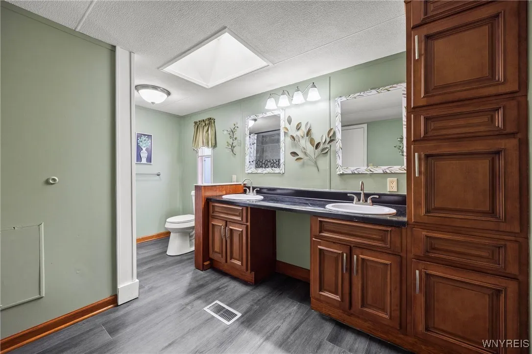 1215 Ridgewood Drive, Lockport Town, New York 1409, Lockport Town, New York 14094, 3 Bedrooms Bedrooms, 9 Rooms Rooms,2 BathroomsBathrooms,Residential,For Sale,1215 Ridgewood Drive, Lockport Town, New York 1409,0,B1639575