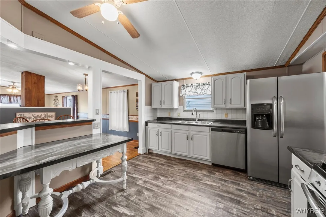 1215 Ridgewood Drive, Lockport Town, New York 1409, Lockport Town, New York 14094, 3 Bedrooms Bedrooms, 9 Rooms Rooms,2 BathroomsBathrooms,Residential,For Sale,1215 Ridgewood Drive, Lockport Town, New York 1409,0,B1639575
