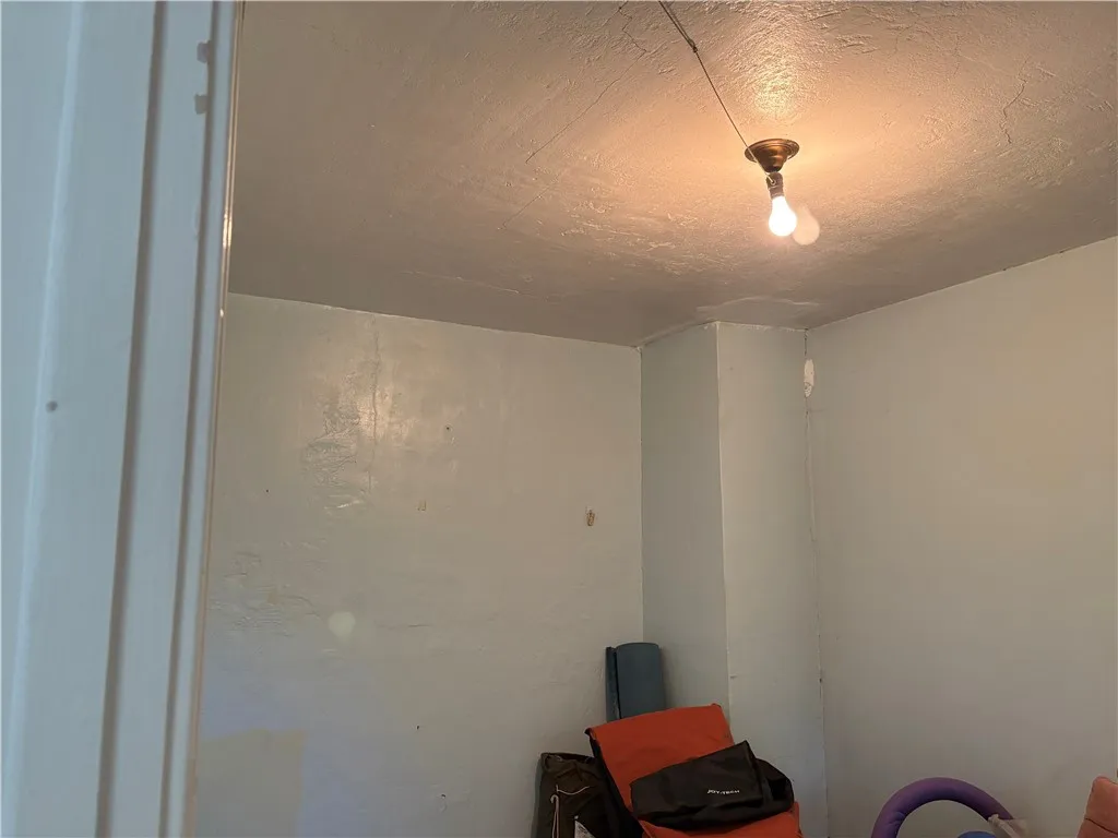 53 South Street, Edmeston, New York 13335, Edmeston, New York 13335, 4 Bedrooms Bedrooms, 10 Rooms Rooms,1 BathroomBathrooms,Residential,For Sale,53 South Street, Edmeston, New York 13335,0,R1639591