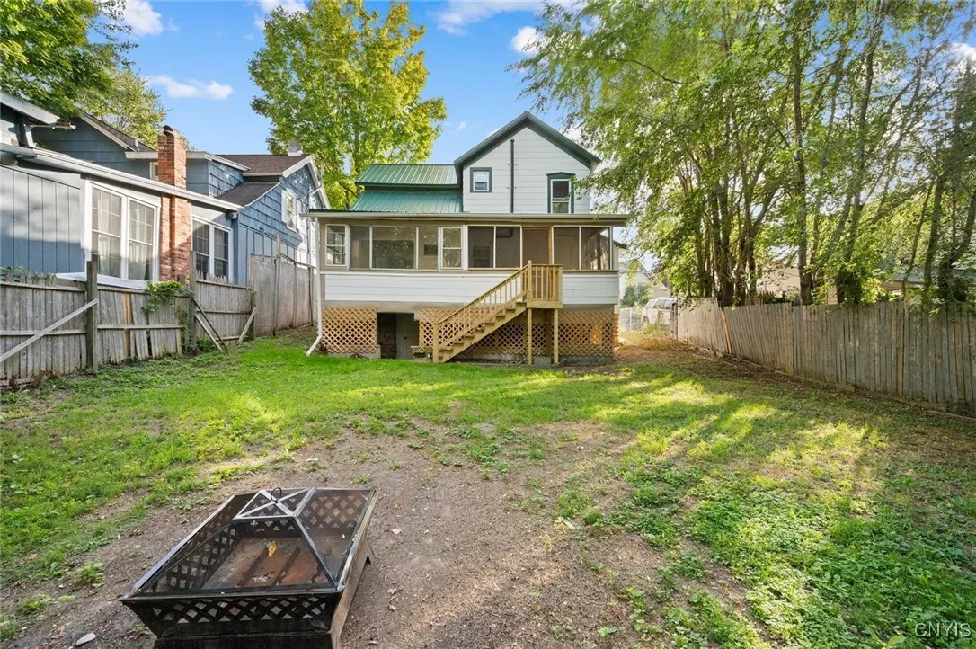 136 Osborne Street, Auburn, New York 13021, Auburn, New York 13021, 3 Bedrooms Bedrooms, 8 Rooms Rooms,1 BathroomBathrooms,Residential,For Sale,136 Osborne Street, Auburn, New York 13021,0,S1639539