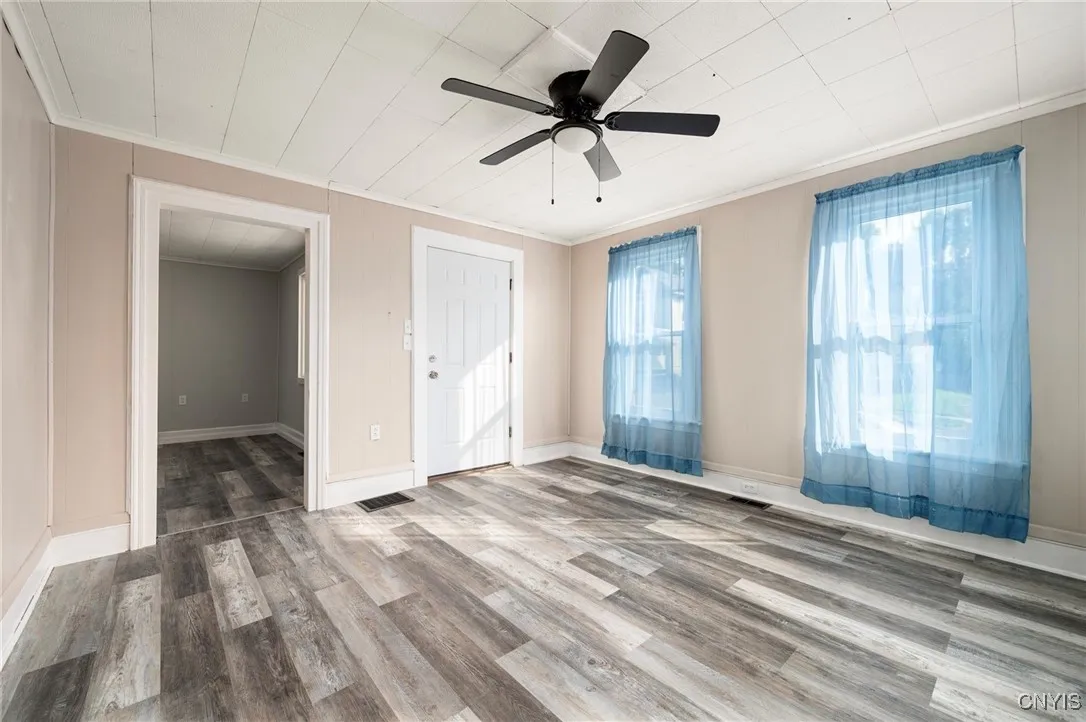 136 Osborne Street, Auburn, New York 13021, Auburn, New York 13021, 3 Bedrooms Bedrooms, 8 Rooms Rooms,1 BathroomBathrooms,Residential,For Sale,136 Osborne Street, Auburn, New York 13021,0,S1639539