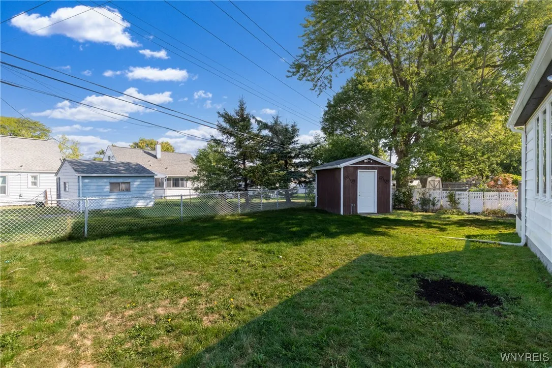 273 Homewood Avenue, Tonawanda, New York 14217, Tonawanda, New York 14217, 2 Bedrooms Bedrooms, 5 Rooms Rooms,1 BathroomBathrooms,Residential,For Sale,273 Homewood Avenue, Tonawanda, New York 14217,0,B1638379