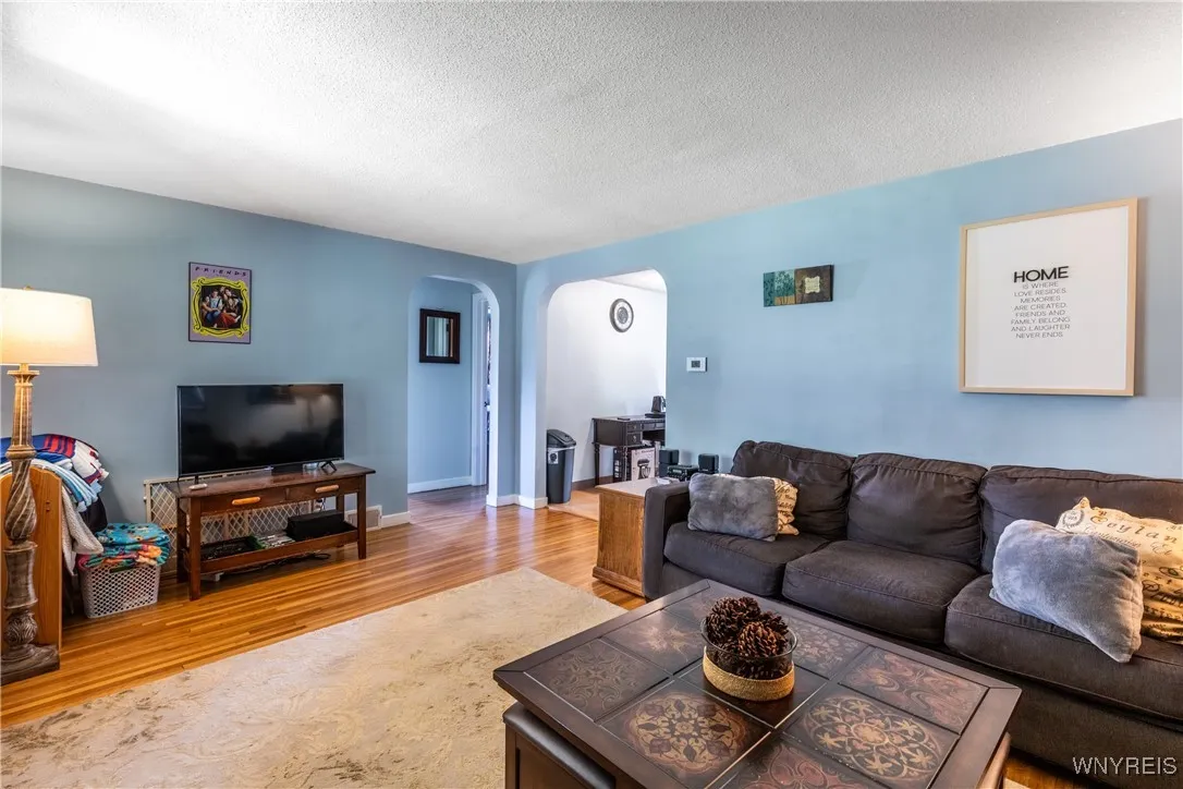 273 Homewood Avenue, Tonawanda, New York 14217, Tonawanda, New York 14217, 2 Bedrooms Bedrooms, 5 Rooms Rooms,1 BathroomBathrooms,Residential,For Sale,273 Homewood Avenue, Tonawanda, New York 14217,0,B1638379