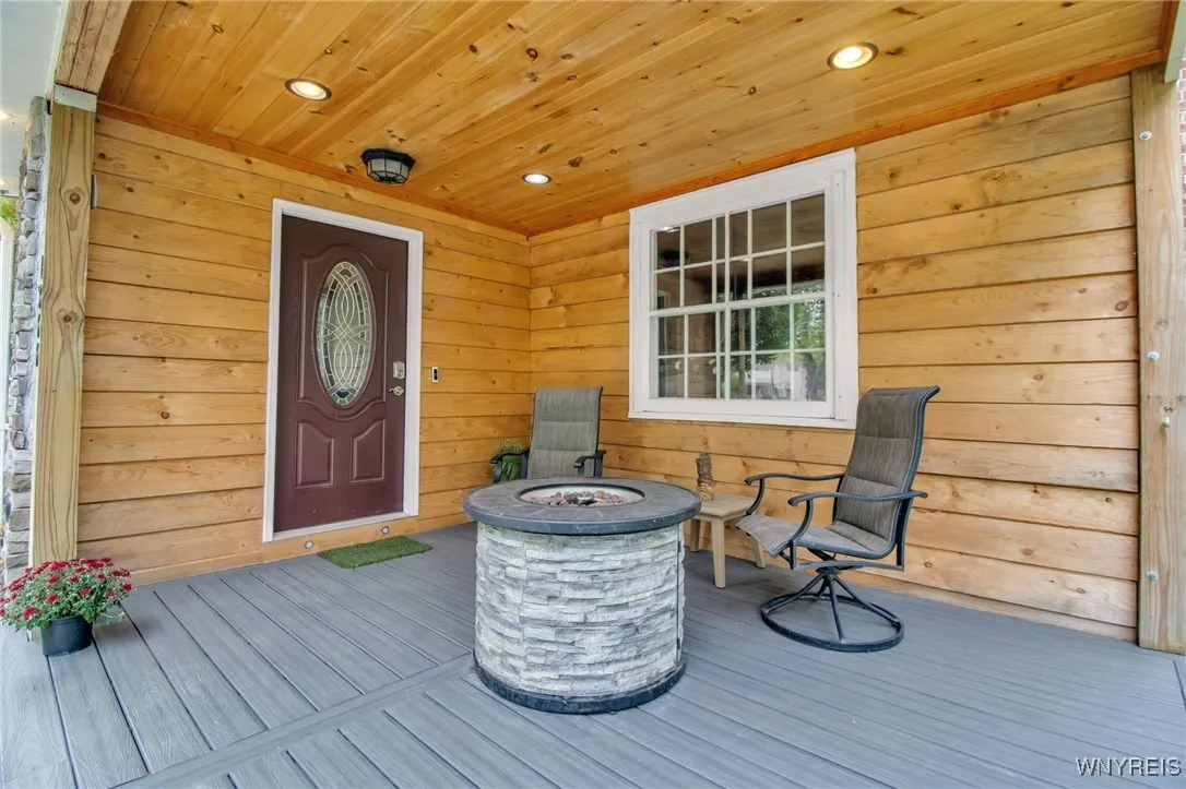 4366 Beach Avenue, Hamburg, New York 14075, Hamburg, New York 14075, 3 Bedrooms Bedrooms, 7 Rooms Rooms,1 BathroomBathrooms,Residential,For Sale,4366 Beach Avenue, Hamburg, New York 14075,0,B1638820