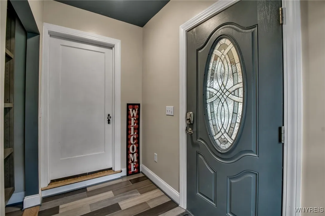 4366 Beach Avenue, Hamburg, New York 14075, Hamburg, New York 14075, 3 Bedrooms Bedrooms, 7 Rooms Rooms,1 BathroomBathrooms,Residential,For Sale,4366 Beach Avenue, Hamburg, New York 14075,0,B1638820