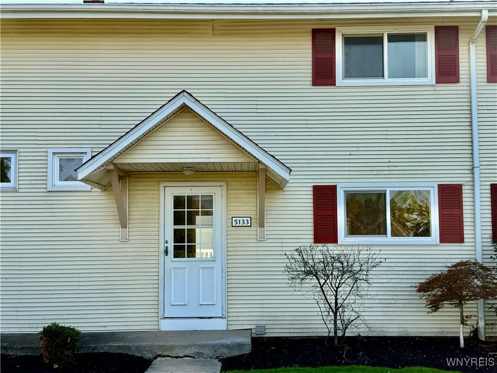 5133 Tuscarora Road, Niagara, New York 14304, Niagara, New York 14304, 2 Bedrooms Bedrooms, 4 Rooms Rooms,1 BathroomBathrooms,Residential,For Sale,5133 Tuscarora Road, Niagara, New York 14304,0,B1639618