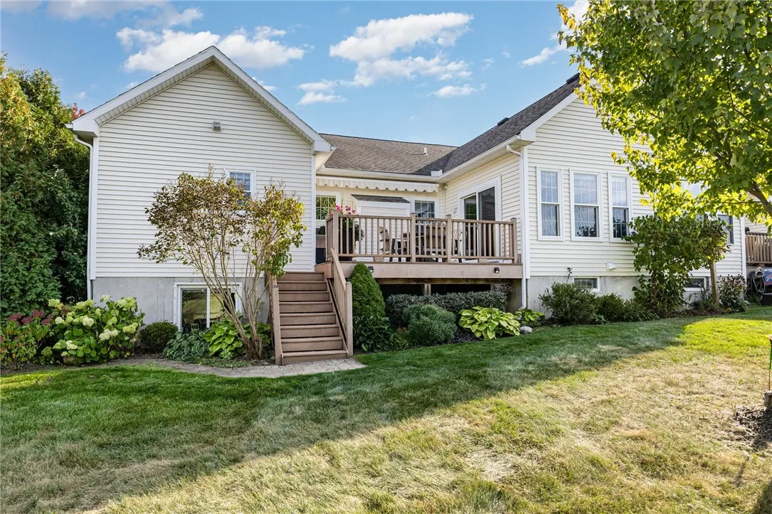 3321 Eastwind Way, Canandaigua Town, New York 1442, Canandaigua Town, New York 14424, 3 Bedrooms Bedrooms, 4 Rooms Rooms,2 BathroomsBathrooms,Residential,Closed,3321 Eastwind Way, Canandaigua Town, New York 1442,0,R1638961