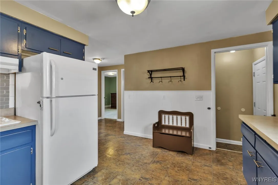 58 Caroline Lane, Cheektowaga, New York 14043, Cheektowaga, New York 14043, 3 Bedrooms Bedrooms, 6 Rooms Rooms,1 BathroomBathrooms,Residential,Closed,58 Caroline Lane, Cheektowaga, New York 14043,0,B1638527