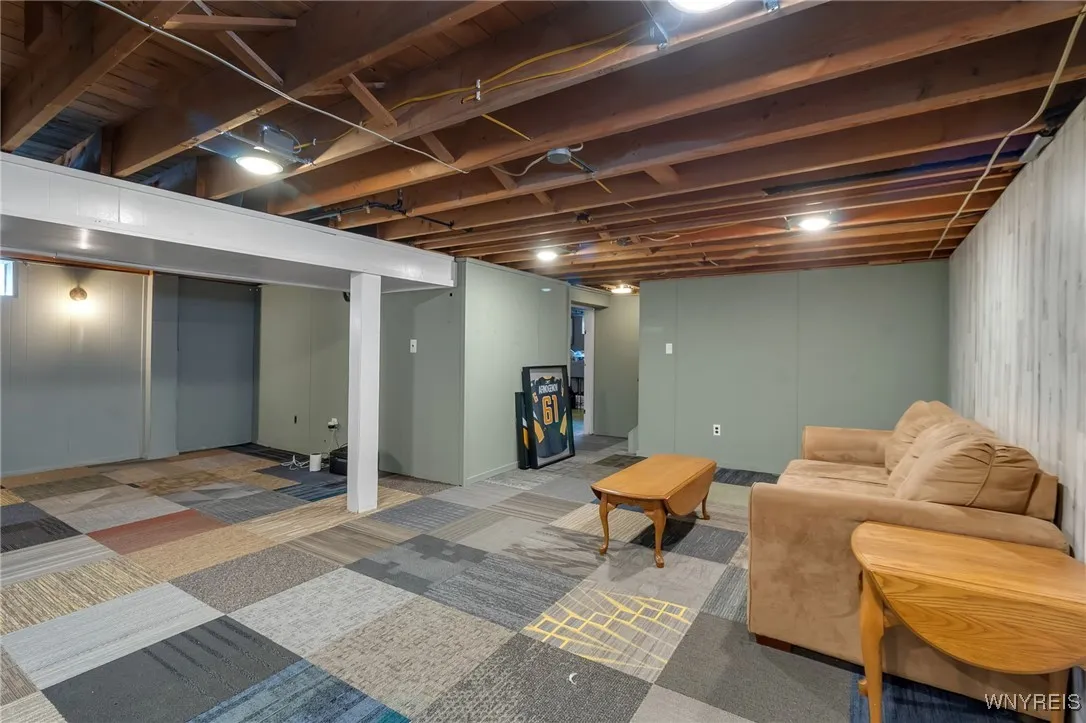 58 Caroline Lane, Cheektowaga, New York 14043, Cheektowaga, New York 14043, 3 Bedrooms Bedrooms, 6 Rooms Rooms,1 BathroomBathrooms,Residential,Closed,58 Caroline Lane, Cheektowaga, New York 14043,0,B1638527