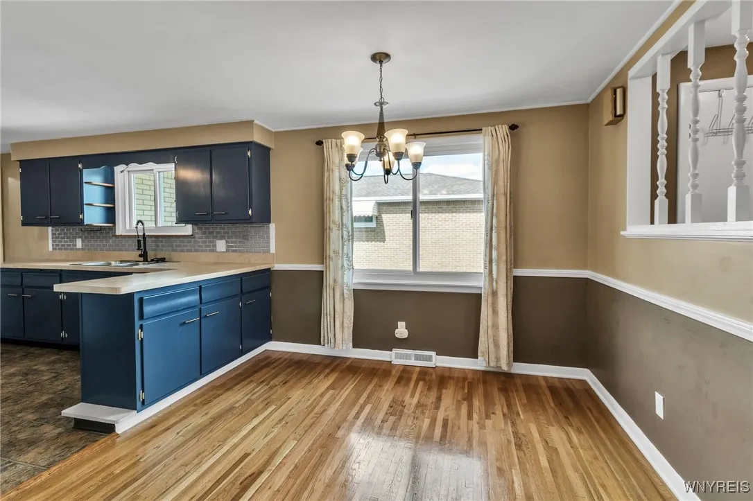 58 Caroline Lane, Cheektowaga, New York 14043, Cheektowaga, New York 14043, 3 Bedrooms Bedrooms, 6 Rooms Rooms,1 BathroomBathrooms,Residential,Closed,58 Caroline Lane, Cheektowaga, New York 14043,0,B1638527